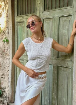 Outlet April White Lace Top Tees + Tanks|The White Edit