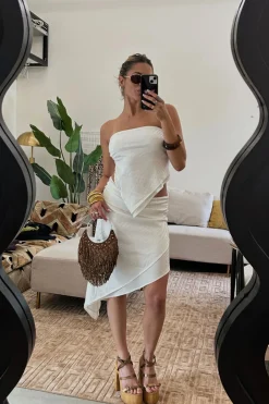 Discount Belleza White Asymmetrical Skirt Date Night Bottoms|Going Out Bottoms