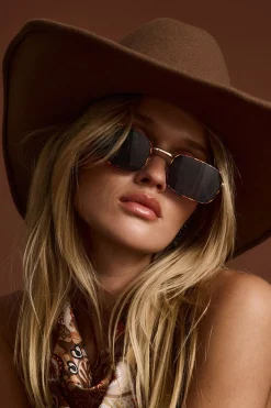 Hot Burning Bright Black Metal Sunglasses Seashells + Wedding Bells|Festival Shoes + Accessories