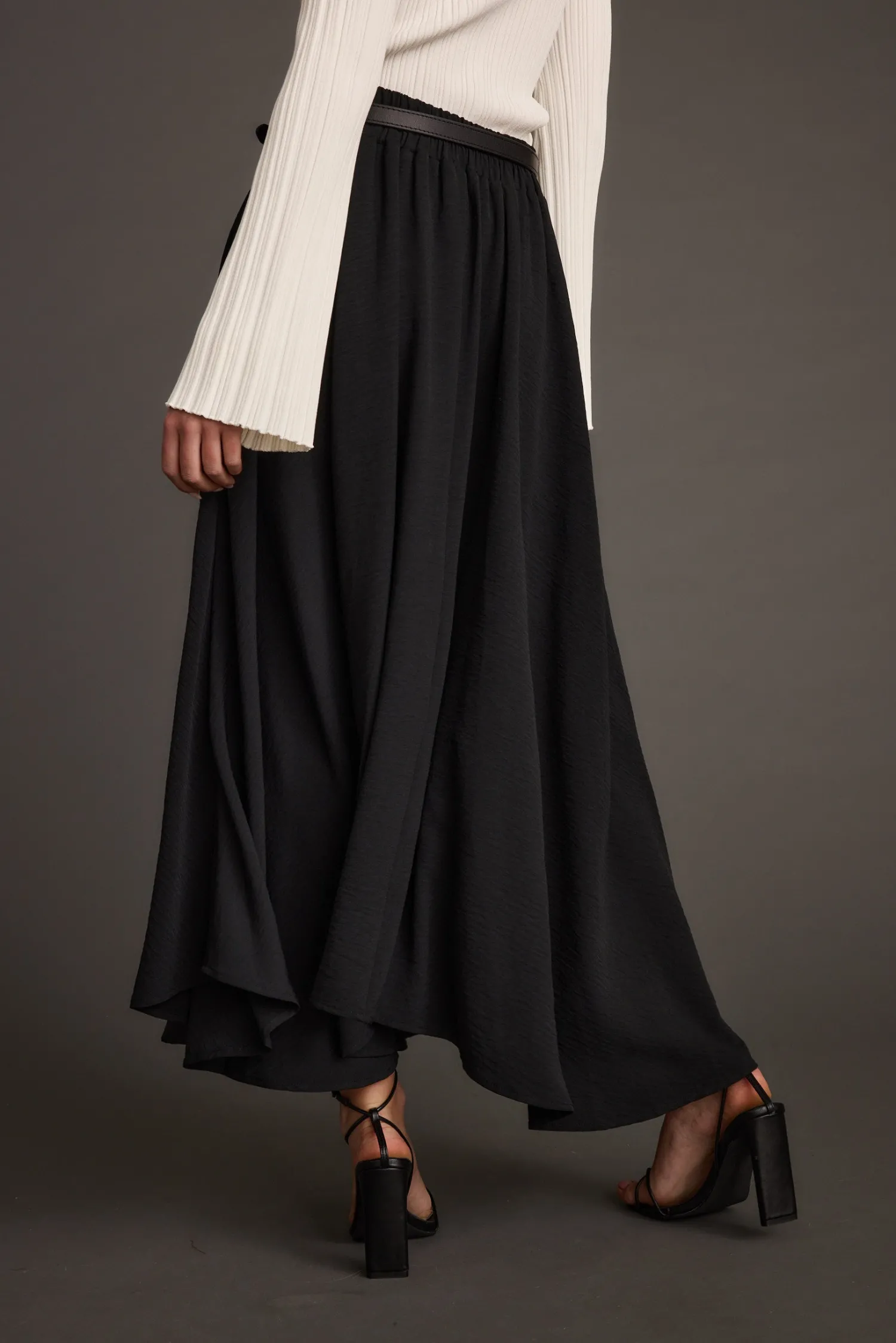 Online Gloria Black Midi Skirt Skirts