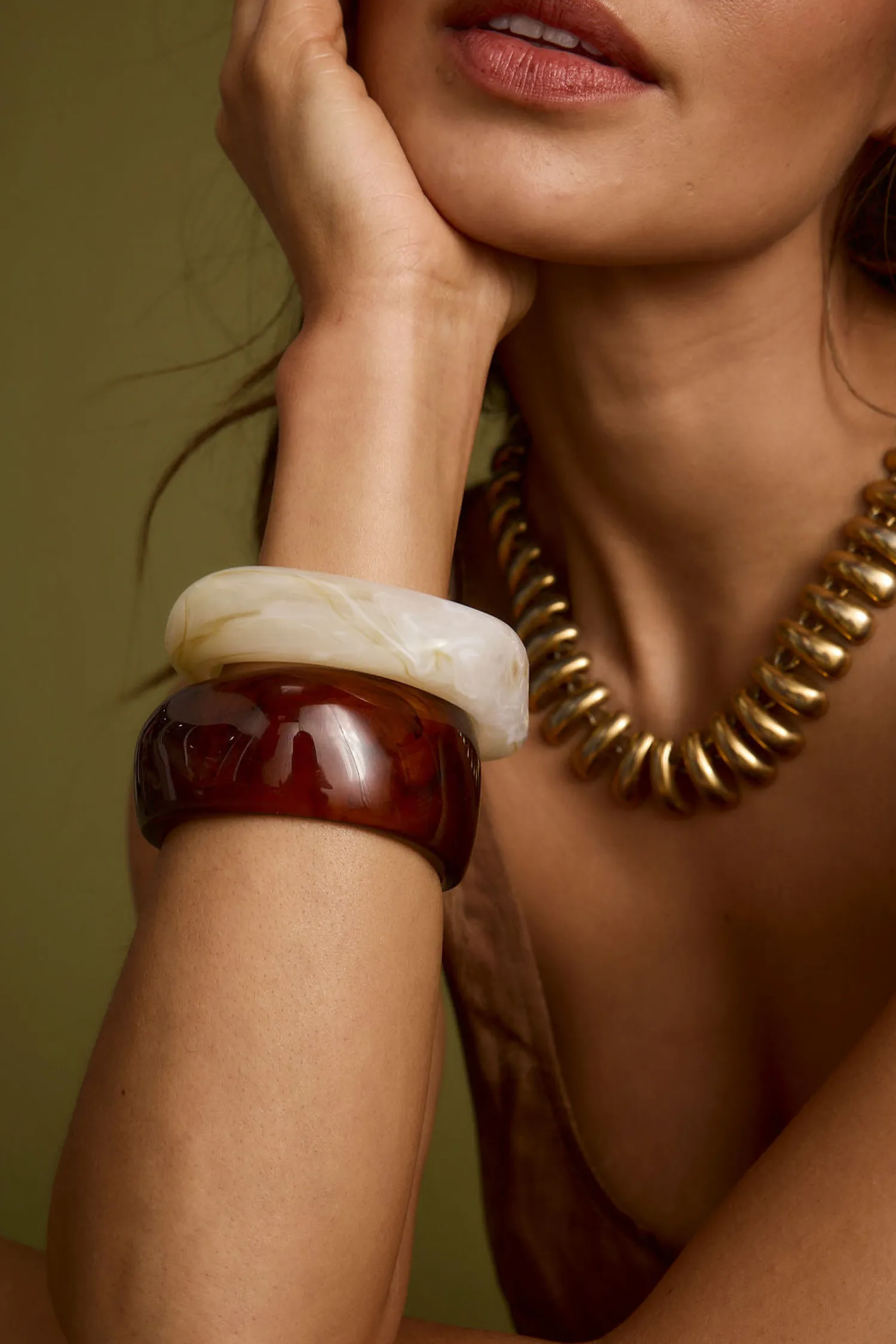 Best Tabby Set of 2 Chunky Bangles Jewelry|Seashells + Wedding Bells