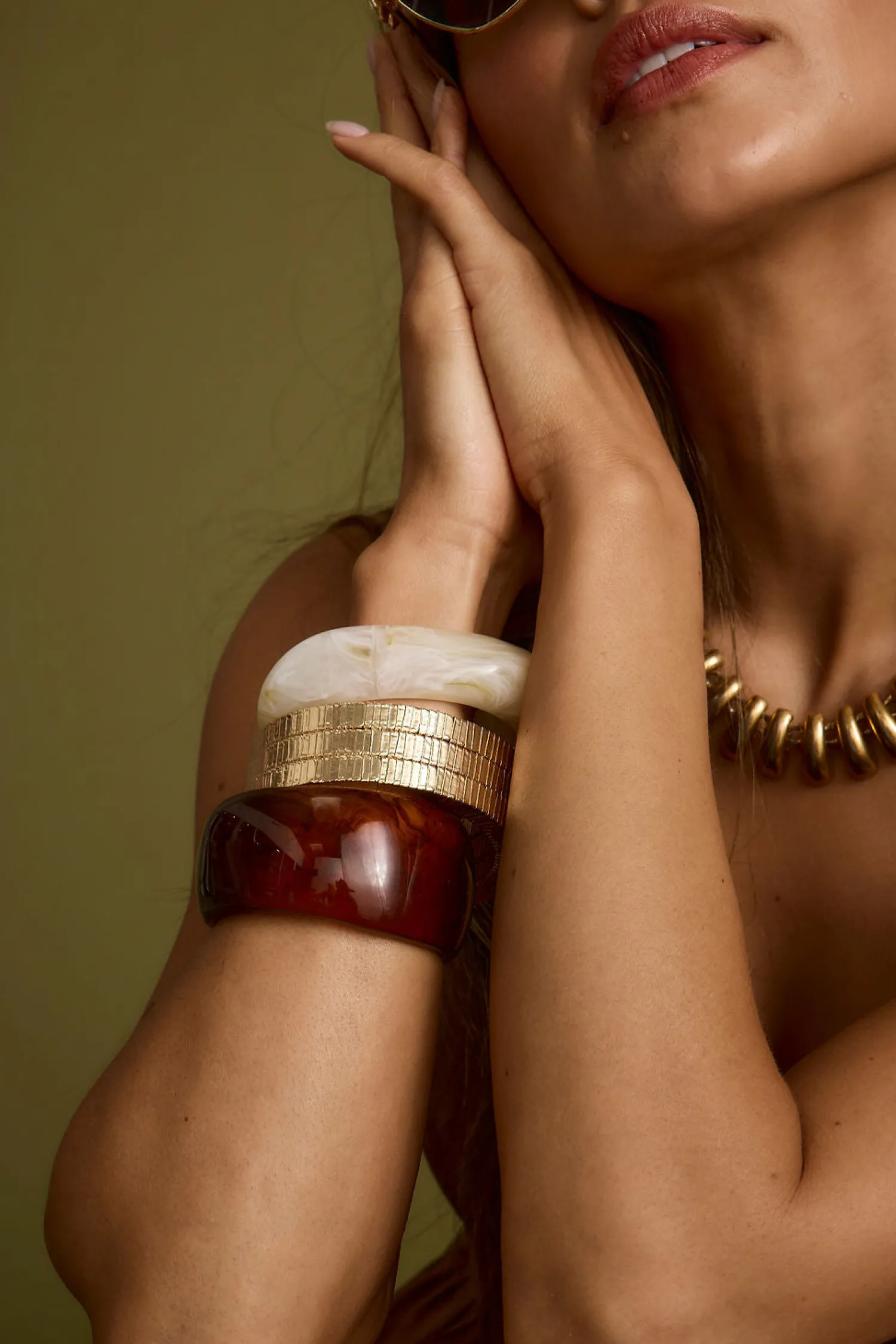 Best Tabby Set of 2 Chunky Bangles Jewelry|Seashells + Wedding Bells